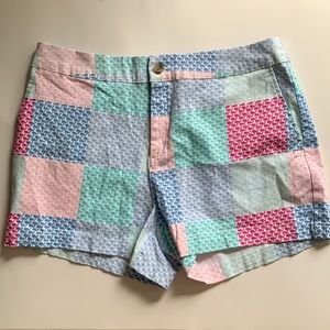Target Vineyard Vines multicolored shorts size 10